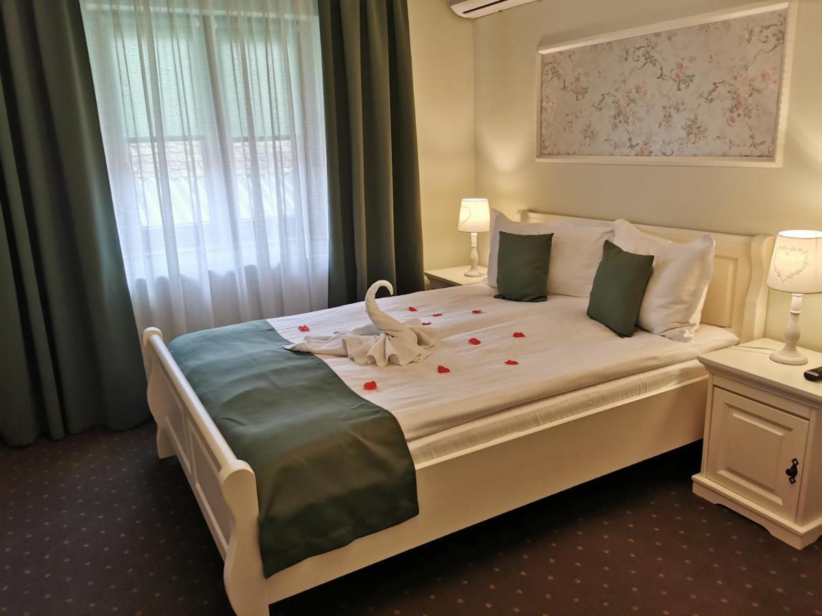 Select House Hotel Sibiu Exterior photo